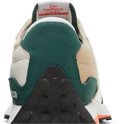 (Grade School) New Balance 327 'Nightwatch Green Incense' GS327SP Sizing (Grade School) New Balance 327 'Nightwatch Green Incense' GS327SP