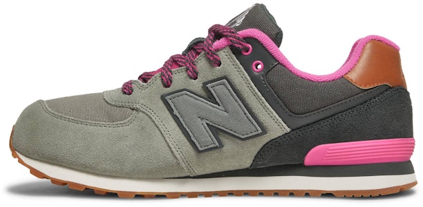 (New Balance Anak) 574 'Collegiate Pack - Abu Muda Merah Muda' KL574NHG Lookbook (New Balance Anak) 574 'Collegiate Pack - Abu Muda Merah Muda' KL574NHG