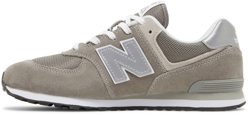 (New Balance Infantil) 574 'Core Pack - Gris Blanco' GC574EVG Lookbook (New Balance Infantil) 574 'Core Pack - Gris Blanco' GC574EVG