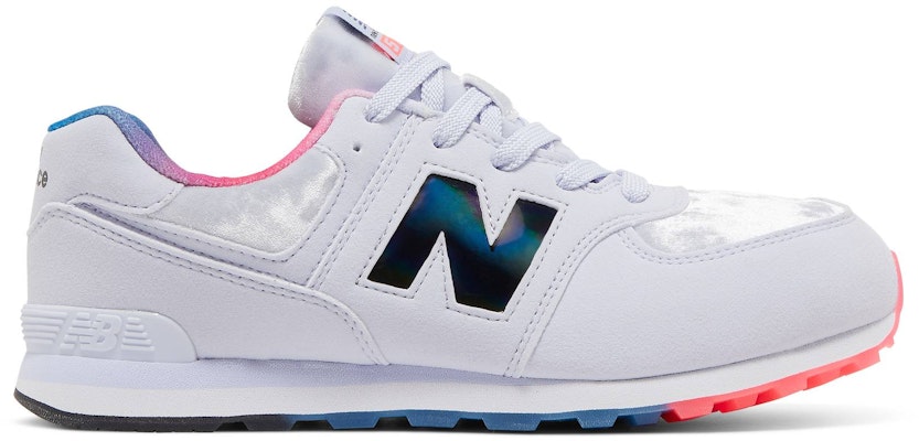(New Balance Infantil) New Balance 574 'Gris Silencio Blanco'. GC574WKG Buy (New Balance Infantil) New Balance 574 'Gris Silencio Blanco'. GC574WKG