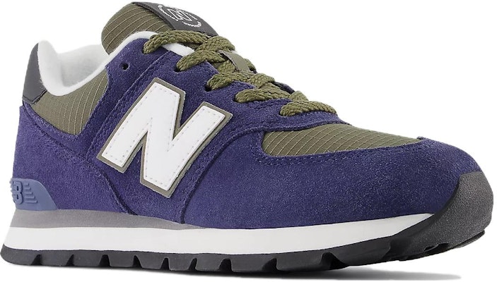 (小學)New Balance 574 大童「團隊海軍藍深苔綠」GC574DZN Lookbook (小學)New Balance 574 大童「團隊海軍藍深苔綠」GC574DZN