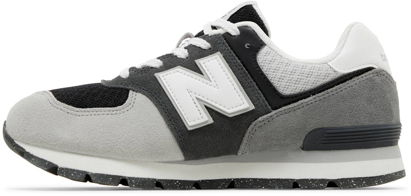 (New Balance Kanak-kanak) New Balance 574 Wide 'Hitam Putih' GC574DA2-W Lookbook (New Balance Kanak-kanak) New Balance 574 Wide 'Hitam Putih' GC574DA2-W