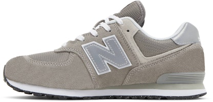 (New Balance Sekolah Rendah) 574 Wide 'Core Pack - Kelabu Putih' GC574EVG-W Lookbook (New Balance Sekolah Rendah) 574 Wide 'Core Pack - Kelabu Putih' GC574EVG-W
