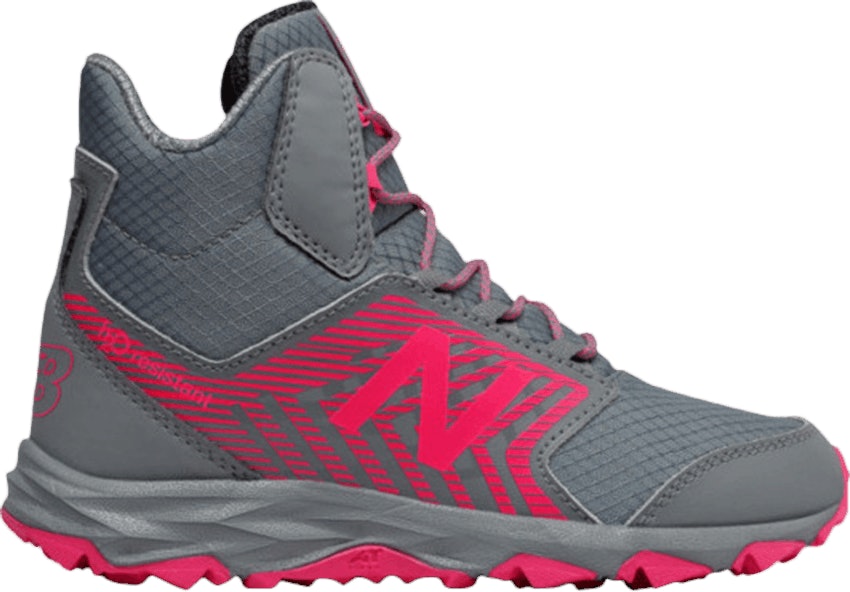 new-balance-700v1-grey-pink-gs