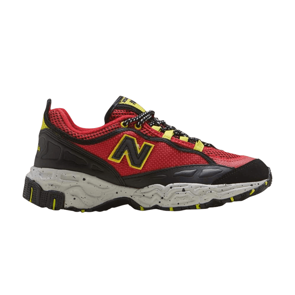 Buy (小学生向け) ニューバランス 801 'レッドブラック' GC801GLE GC801GLE