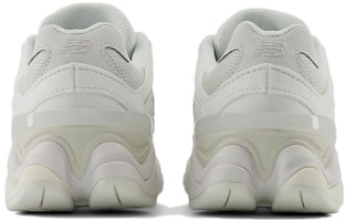 (New Balance Anak) New Balance 9060 Anak Kecil 'Reflection' PC9060LL Shop (New Balance Anak) New Balance 9060 Anak Kecil 'Reflection' PC9060LL