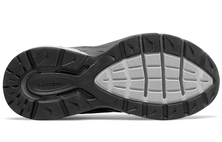 Shop (New Balance Kanak-kanak) New Balance 990v5 'Hitam' GC990BK5