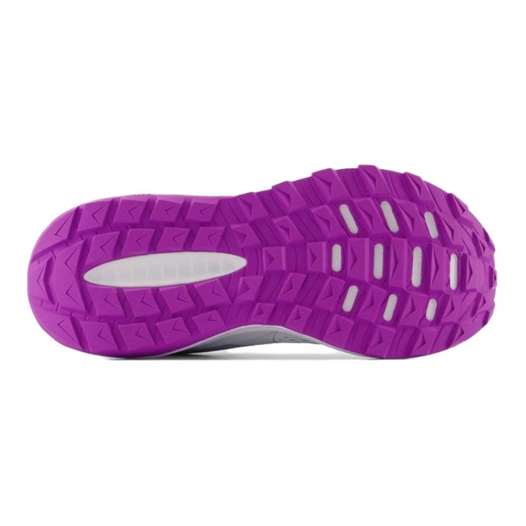 Shop GS ニューバランス DynaSoft Nitrel v5 バンジー (キッズ) PANTRLP5