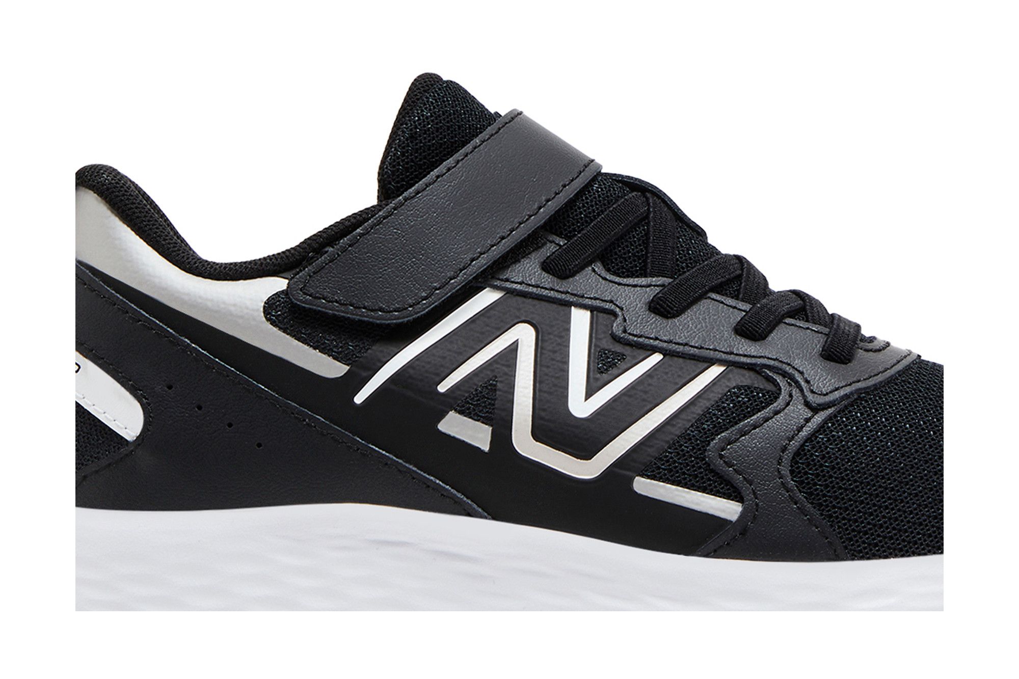 Order (New Balance Enfant) Fresh Foam 650 Lacets + Sangle ''Noir Argent Métallisé'' YT650BK1