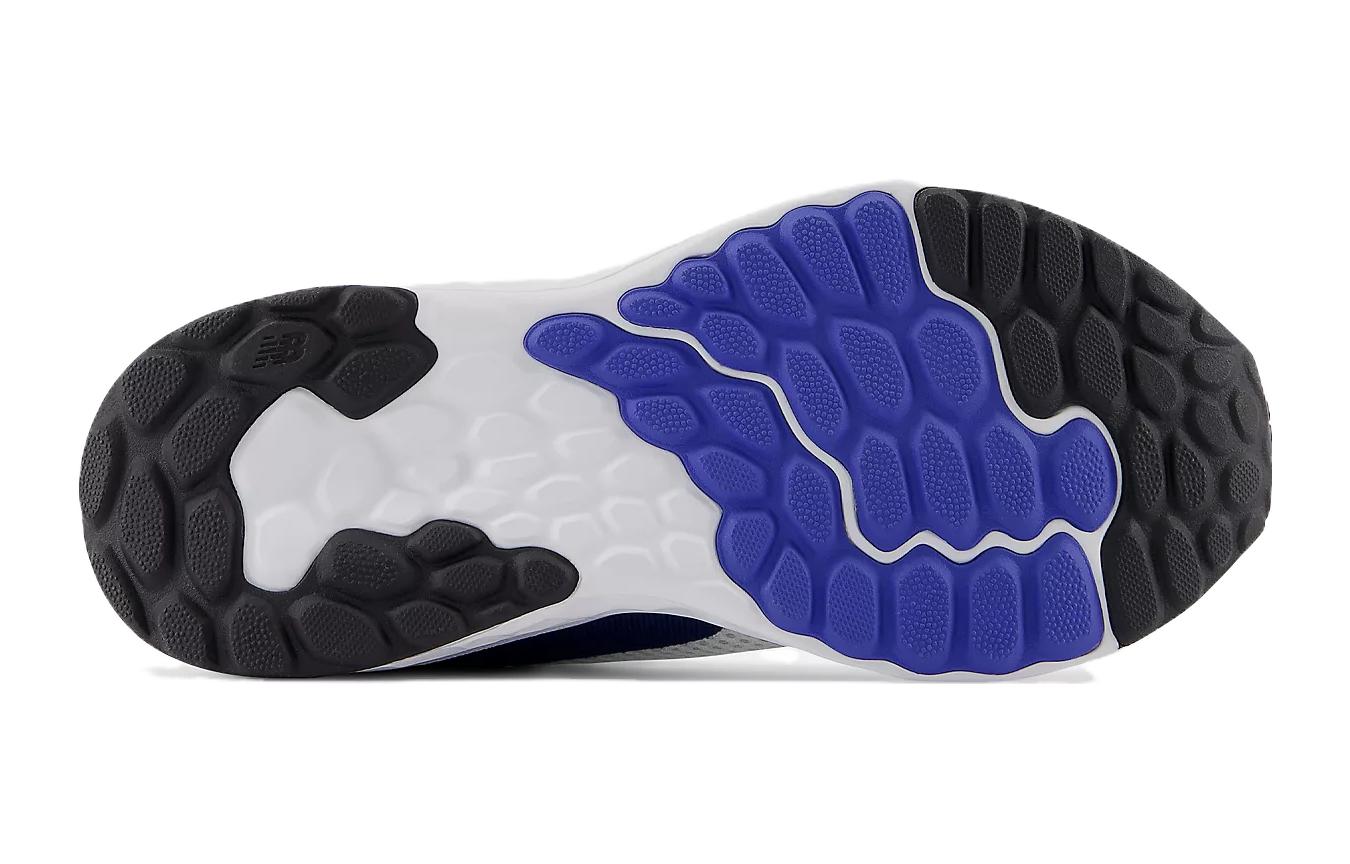 Shop GS ニューバランス フレッシュフォーム アリシv4 (白/青) キッズ PAARIWN4