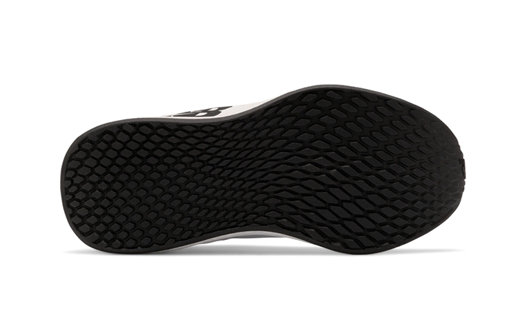 Shop （國小）New Balance Fresh Foam Fast v2 '黑白色' YKFSTSK2