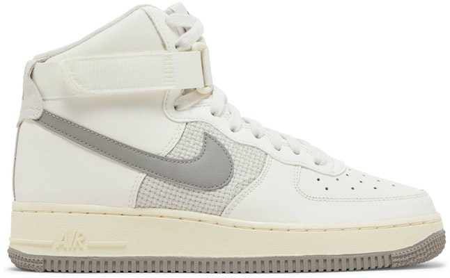 Grade School Nike Air Force 1 High Leather Sail Medium Grey