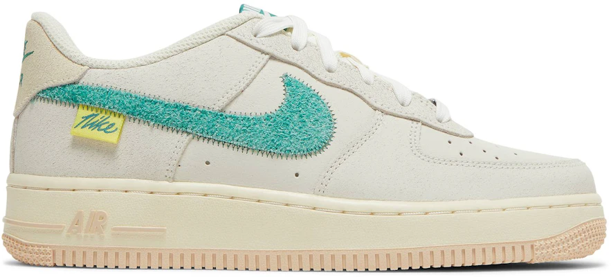 (Kanak-Kanak Sekolah) Nike Air Force 1 Low 'Ujian Masa' DO5877-100 Buy (Kanak-Kanak Sekolah) Nike Air Force 1 Low 'Ujian Masa' DO5877-100