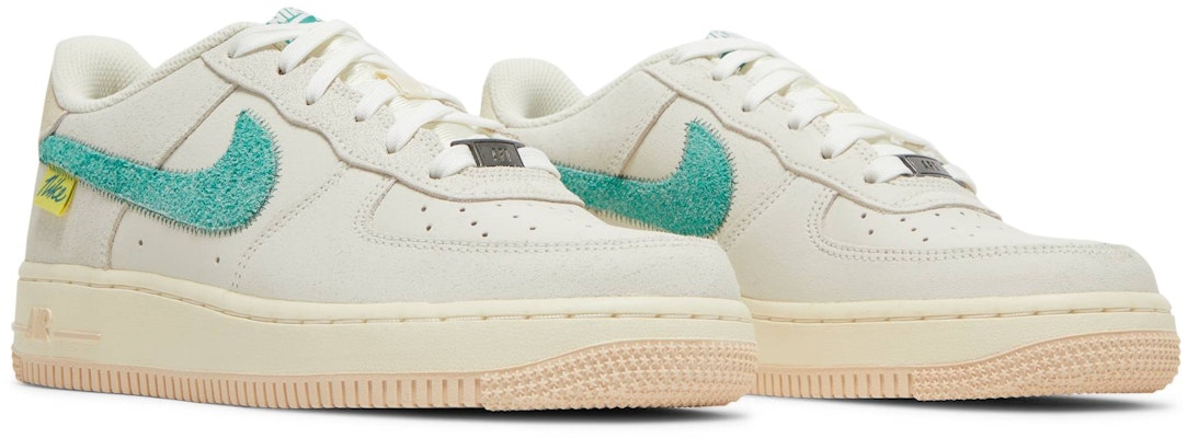 (Kanak-Kanak Sekolah) Nike Air Force 1 Low 'Ujian Masa' DO5877-100 Cheap (Kanak-Kanak Sekolah) Nike Air Force 1 Low 'Ujian Masa' DO5877-100