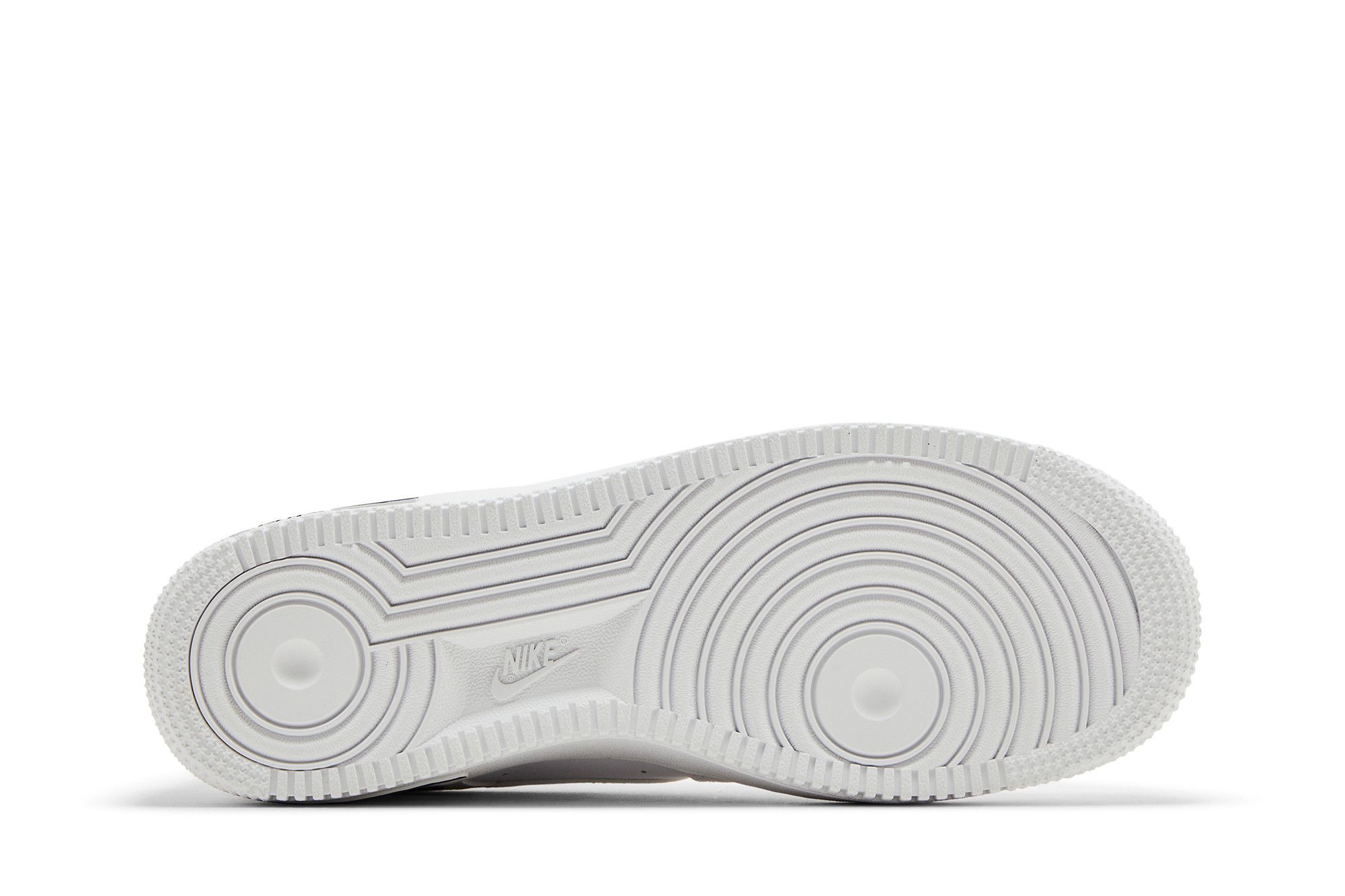 Shop (大童款) 耐克 Air Force 1 LV8 3 '多标志' CJ4092-100