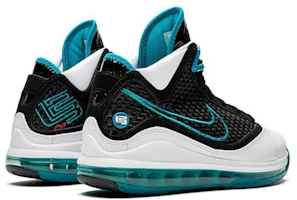 Shop (Grade School) Nike Air Max LeBron 7 'Red Carpet' CT3794-100