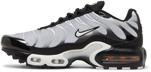 (초등학생) 나이키 에어맥스 플러스 '블랙 메탈릭 실버' CD0609-018 Lookbook (초등학생) 나이키 에어맥스 플러스 '블랙 메탈릭 실버' CD0609-018