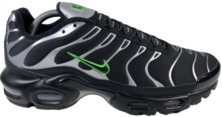 (Niveau Scolaire) Nike Air Max Plus ''Noir Argent Vert Strike'' DR8002-001 Order (Niveau Scolaire) Nike Air Max Plus ''Noir Argent Vert Strike'' DR8002-001