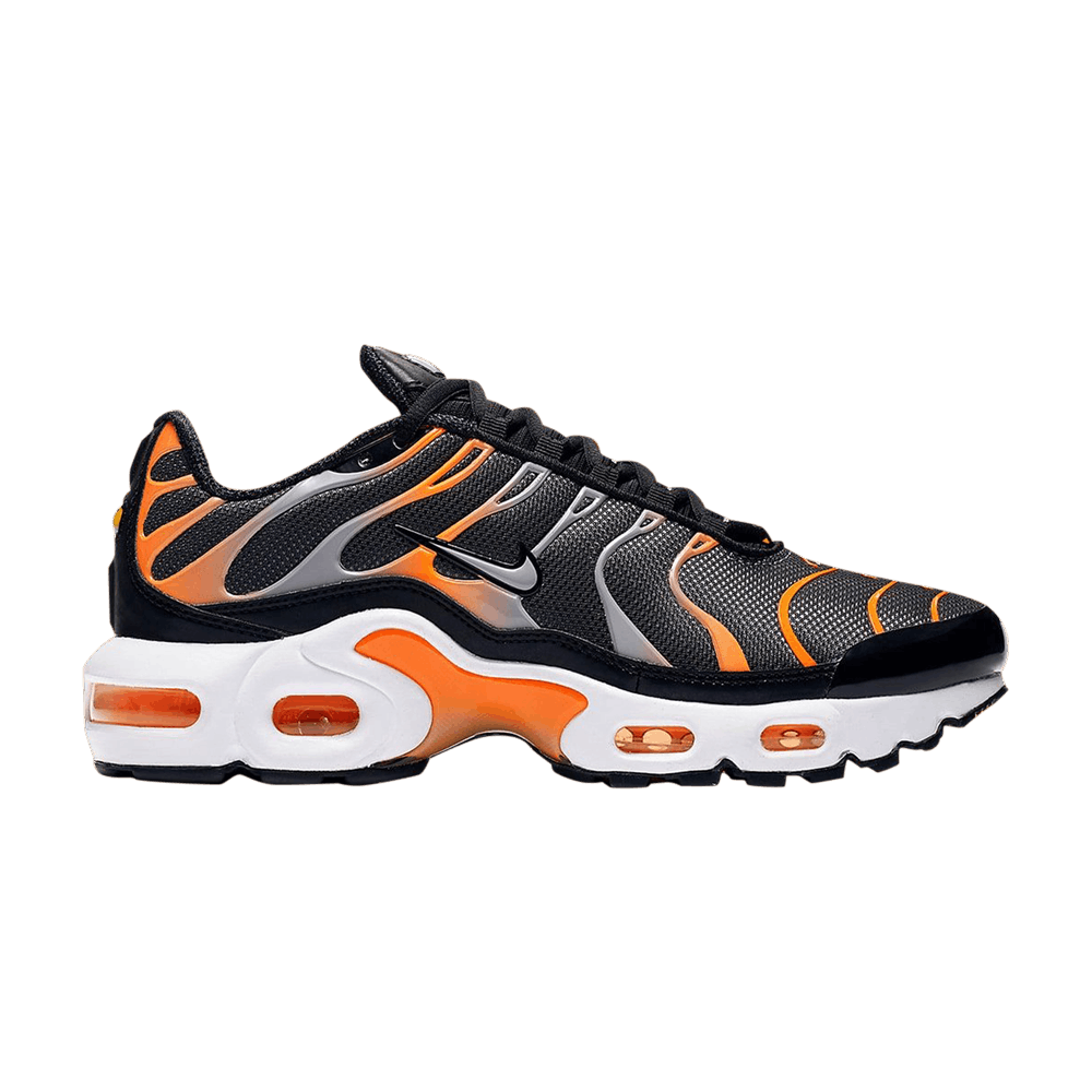 nike air max plus grade school black