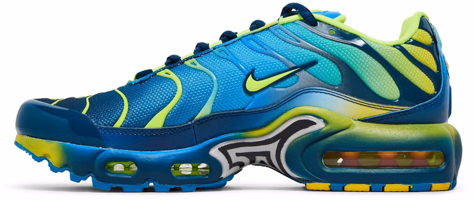 (Grade School) Nike Air Max Plus 'Blue Force' CT0962-401 Lookbook (Grade School) Nike Air Max Plus 'Blue Force' CT0962-401