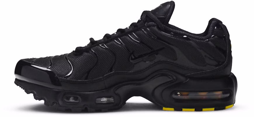 (Grade School) Nike Air Max Plus 'Triple Black' CD0609-001 Lookbook (Grade School) Nike Air Max Plus 'Triple Black' CD0609-001