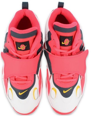 (年級學童)耐吉 Air Max 速度草地「紅色軌道」BQ9632-102 Lookbook (年級學童)耐吉 Air Max 速度草地「紅色軌道」BQ9632-102
