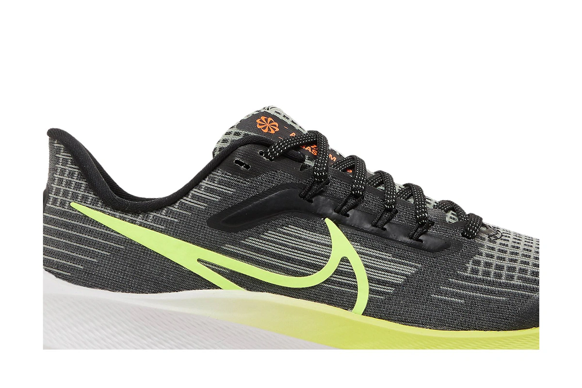 (Grade School) Nike Air Zoom Pegasus 39 'Black Barely Volt' DM4015-002