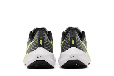 (Grade School) Nike Air Zoom Pegasus 39 'Black Barely Volt' DM4015-002