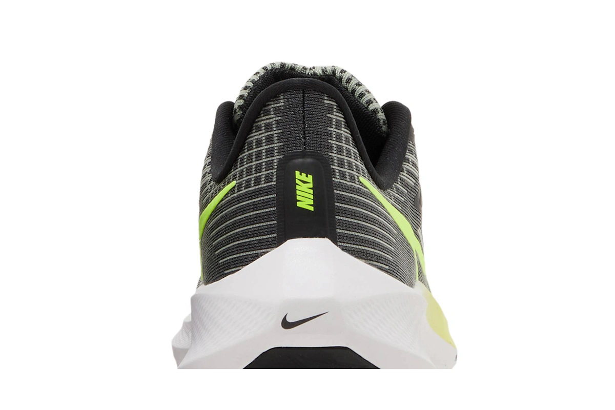 (Grade School) Nike Air Zoom Pegasus 39 'Black Barely Volt' DM4015-002