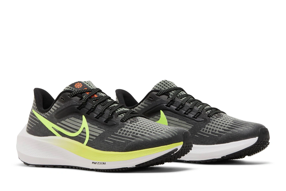 (Grade School) Nike Air Zoom Pegasus 39 'Black Barely Volt' DM4015-002