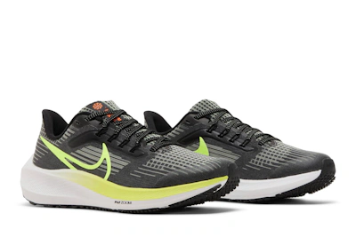 (Grade School) Nike Air Zoom Pegasus 39 'Black Barely Volt' DM4015-002