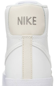 GS ナイキ ブレーザー MID '77 白/ライトオレウッドブラウン DA4086-104 Sizing GS ナイキ ブレーザー MID '77 白/ライトオレウッドブラウン DA4086-104