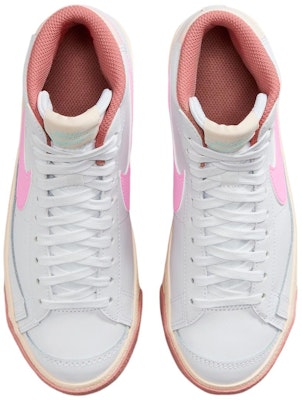 나이키 블레이저 미드 '77 '화이트 핑크 스펠' (초등학생) DZ2900-100 Shop 나이키 블레이저 미드 '77 '화이트 핑크 스펠' (초등학생) DZ2900-100