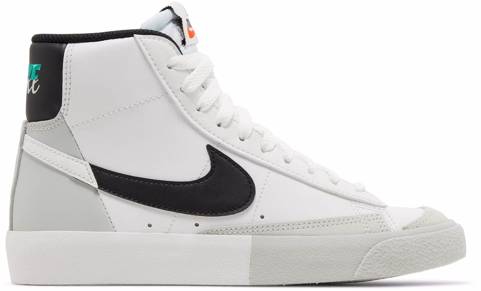 nike-blazer-mid-77-se-split-white-black-youth