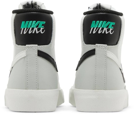 (Grade School) Nike Blazer Mid '77 SE 'Split - White Black' FN6937-100 Details for (Grade School) Nike Blazer Mid '77 SE 'Split - White Black' FN6937-100