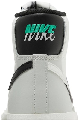 (Grade School) Nike Blazer Mid '77 SE 'Split - White Black' FN6937-100 Sizing (Grade School) Nike Blazer Mid '77 SE 'Split - White Black' FN6937-100