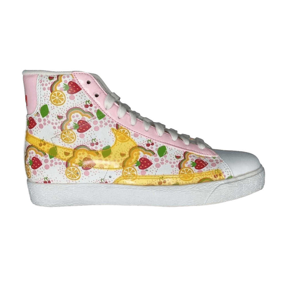 (Grade School) Nike Blazer Mid Premium 'Strawberry Shortcake' 386599-171