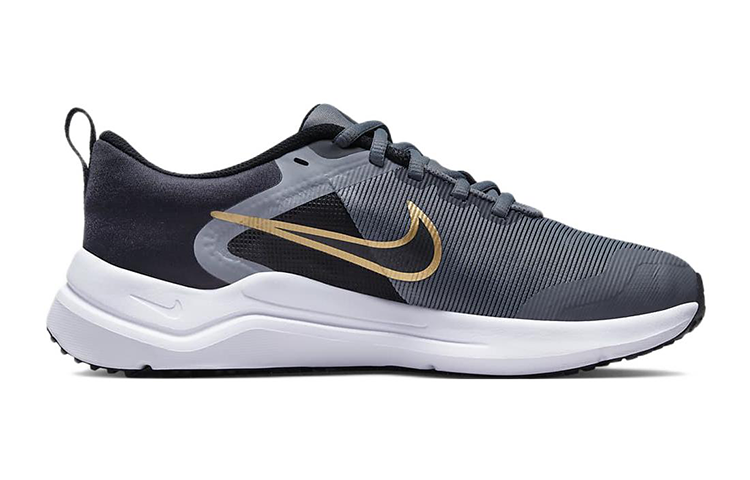 Order (Nilai Sekolah) Nike Downshifter 12 'Abu Metalik Emas' anak-anak DM4194-005