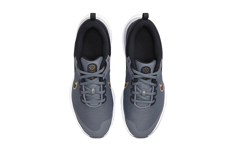 Shop (Nilai Sekolah) Nike Downshifter 12 'Abu Metalik Emas' anak-anak DM4194-005