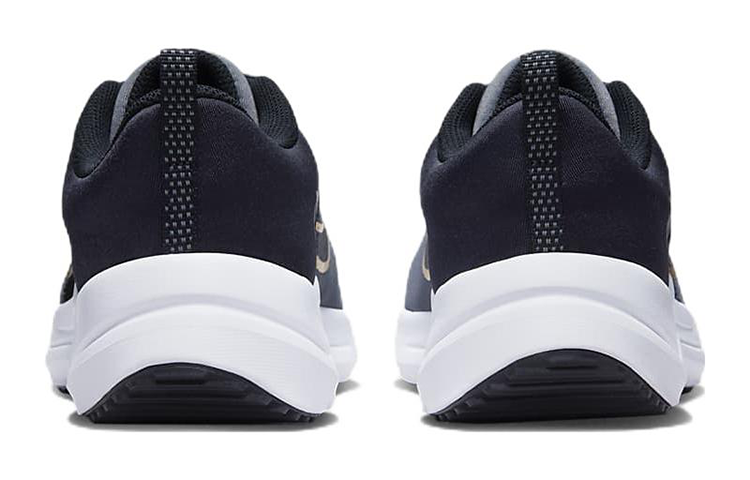 Purchase (Nilai Sekolah) Nike Downshifter 12 'Abu Metalik Emas' anak-anak DM4194-005