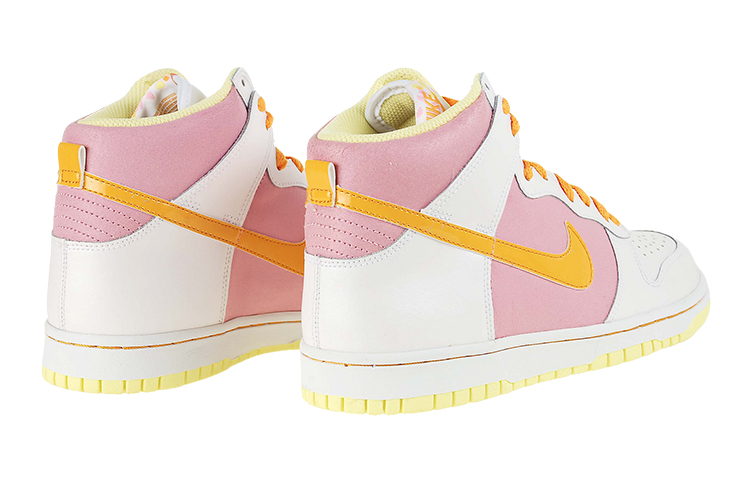 Lookbook (Nilai Sekolah) Nike Dunk High 'Putih' 316604-181