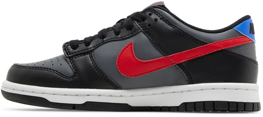 나이키 덩크 로우 '블랙 레드 블루' (초등학생) FV0373-001 Lookbook 나이키 덩크 로우 '블랙 레드 블루' (초등학생) FV0373-001