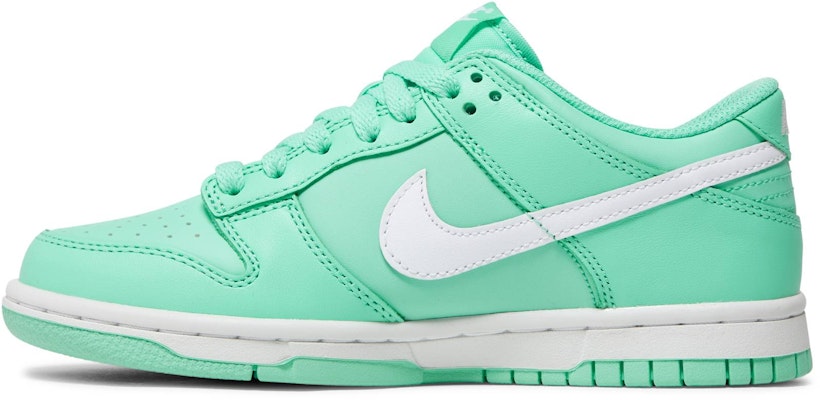 Nike Dunk Low 'Emerald Rise' (Niños en edad escolar) DH9765-302 Lookbook Nike Dunk Low 'Emerald Rise' (Niños en edad escolar) DH9765-302