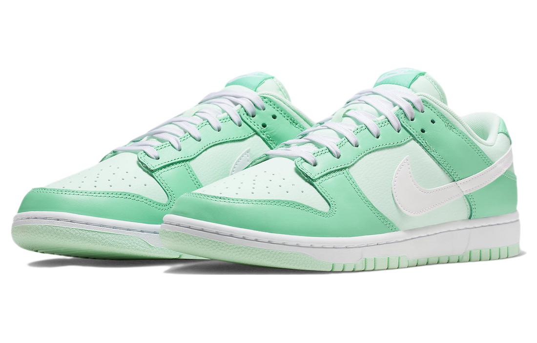 Shop （小學）Nike Dunk Low 'Light Menta' DJ6188-301