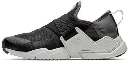 (Grade School) Nike Huarache Extreme SE 'Metallic Silver' AQ7936-002 (Grade School) Nike Huarache Extreme SE 'Metallic Silver' AQ7936-002