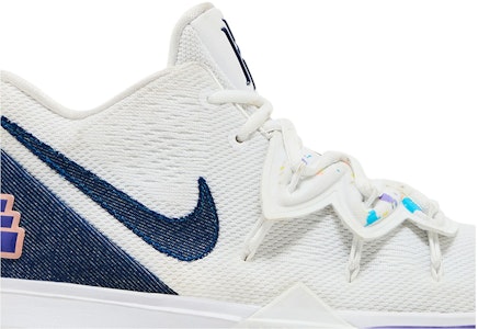 (小學)Nike Kyrie 5 'Have A Nike Day' AQ2456-101 Order (小學)Nike Kyrie 5 'Have A Nike Day' AQ2456-101