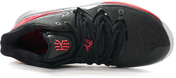 (Niños) Nike Kyrie 5 Bred AQ2456-600 Lookbook (Niños) Nike Kyrie 5 Bred AQ2456-600