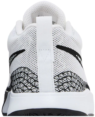 Nike Kyrie Flytrap 6 ''Wit Zwart'' (Grade School) DQ8094-101 Sizing Nike Kyrie Flytrap 6 ''Wit Zwart'' (Grade School) DQ8094-101
