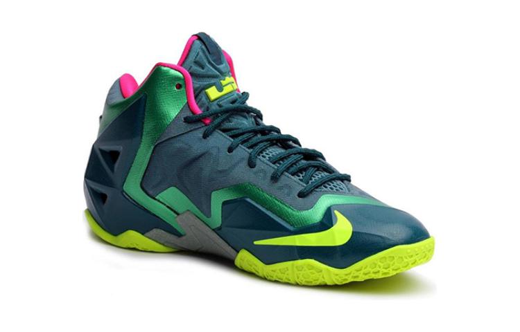 Shop (Nilai Sekolah) Nike LeBron 11 'T-Rex' 621712-300
