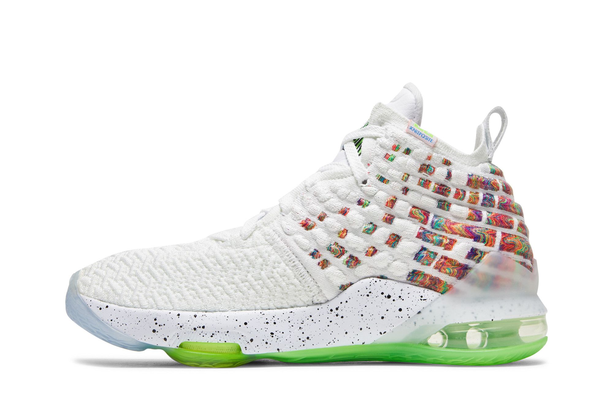 Shop Nike LeBron 17 ''Air Command Force'' (Grade School) Ragazzi BQ5594-100